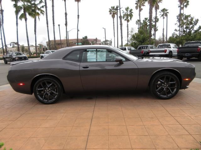 Used 2021 Dodge Challenger SXT w/ Blacktop Package image 2