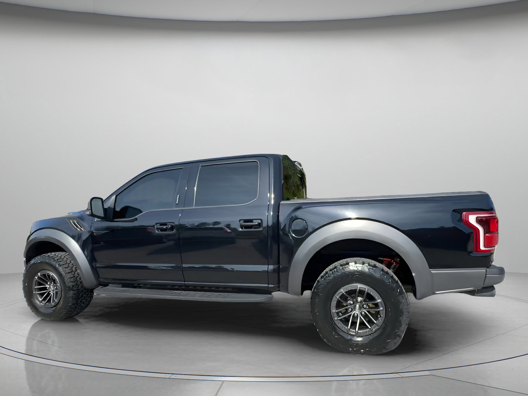 Certified 2020 Ford F150 Raptor w/ Equipment Group 802A Luxury image 12