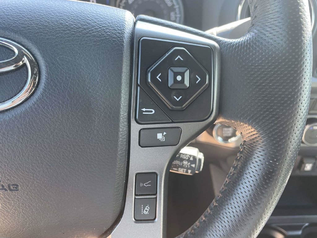 Used 2023 Toyota Tacoma TRD Sport w/ Technology Package AWD/4WD image 24