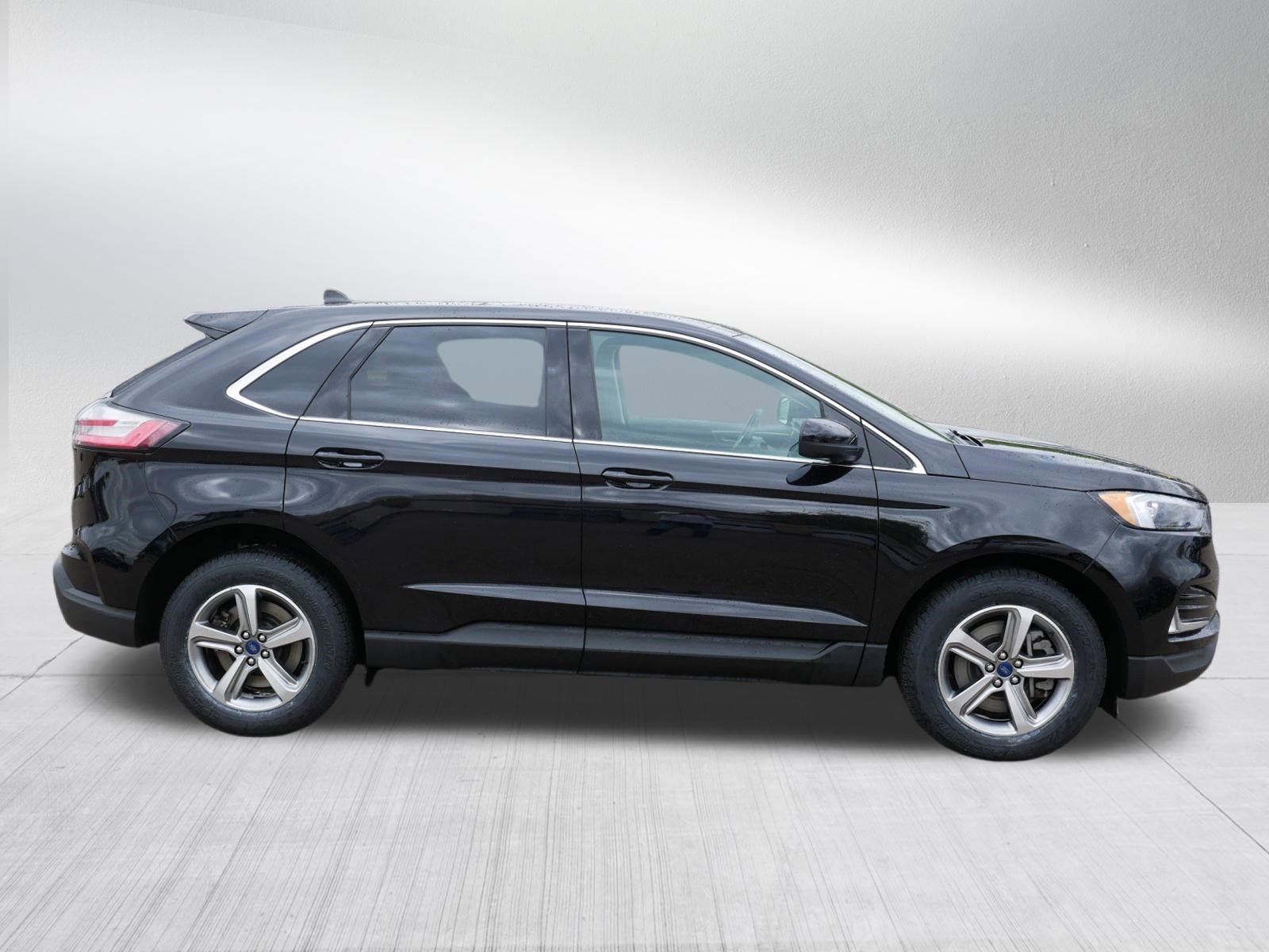Certified 2022 Ford Edge SEL w/ Convenience Package AWD/4WD image 8
