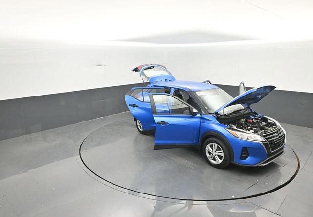 Used 2023 Nissan Kicks S FWD image 40