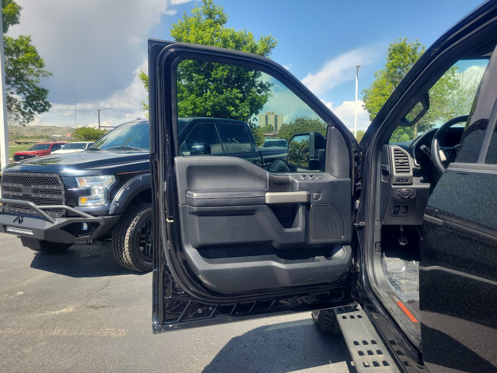 Certified 2019 Ford F150 Raptor w/ Equipment Group 802A Luxury AWD/4WD image 13