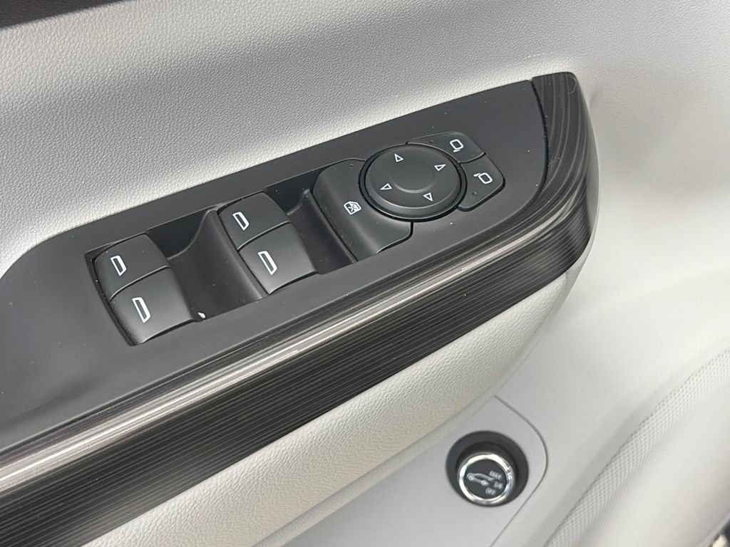 Used 2017 GMC Acadia SLT AWD/4WD image 24