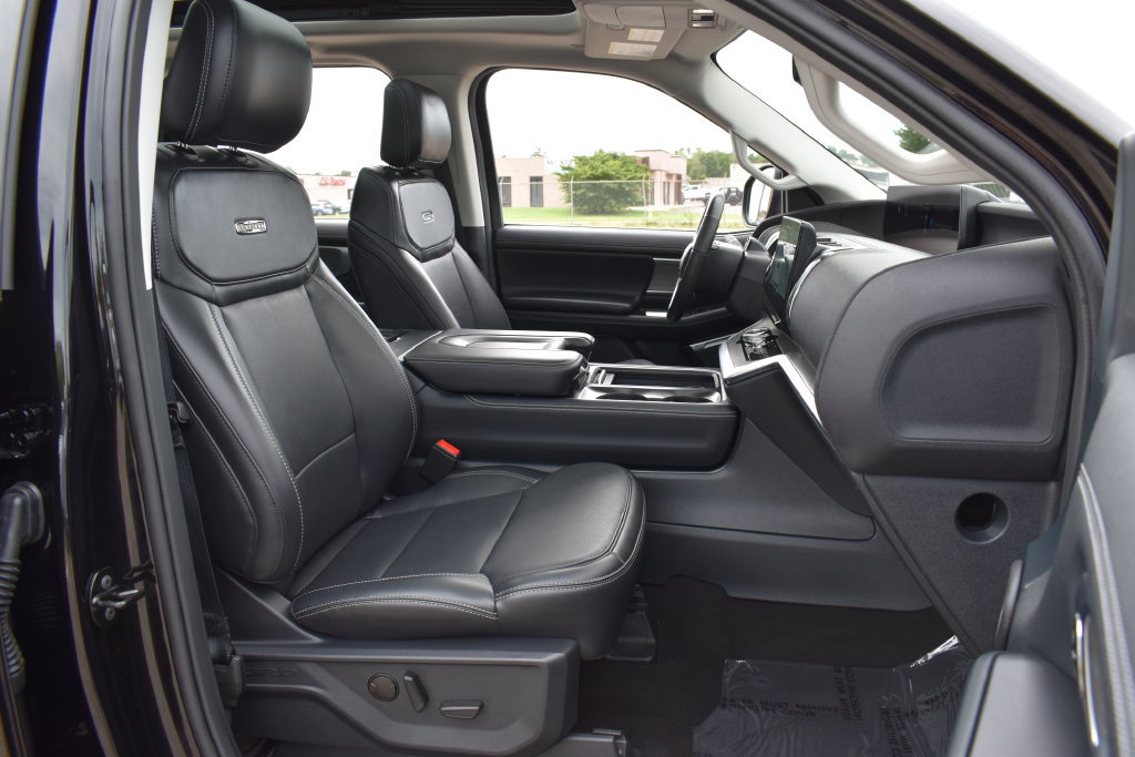 Certified 2025 Ford Expedition Platinum AWD/4WD image 29