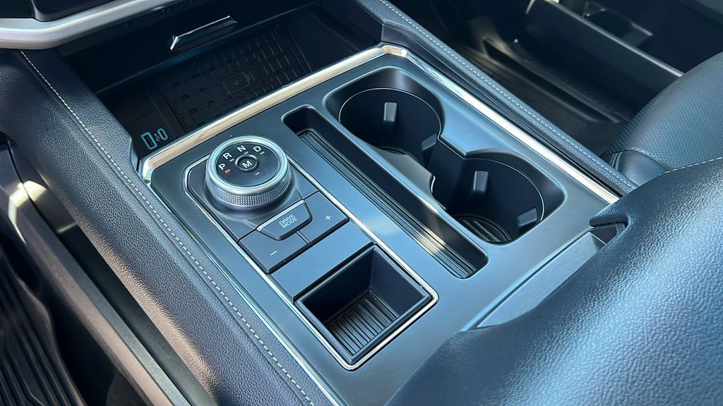 Certified 2024 Ford Expedition XLT RWD image 17