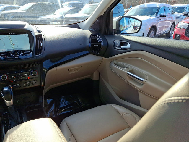 Certified 2019 Ford Escape Titanium image 15