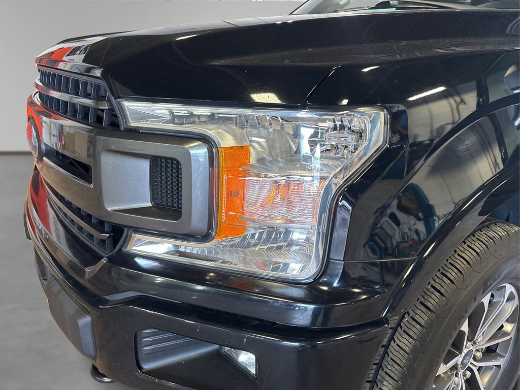 Certified 2018 Ford F150 XLT w/ Equipment Group 302A Luxury AWD/4WD image 20