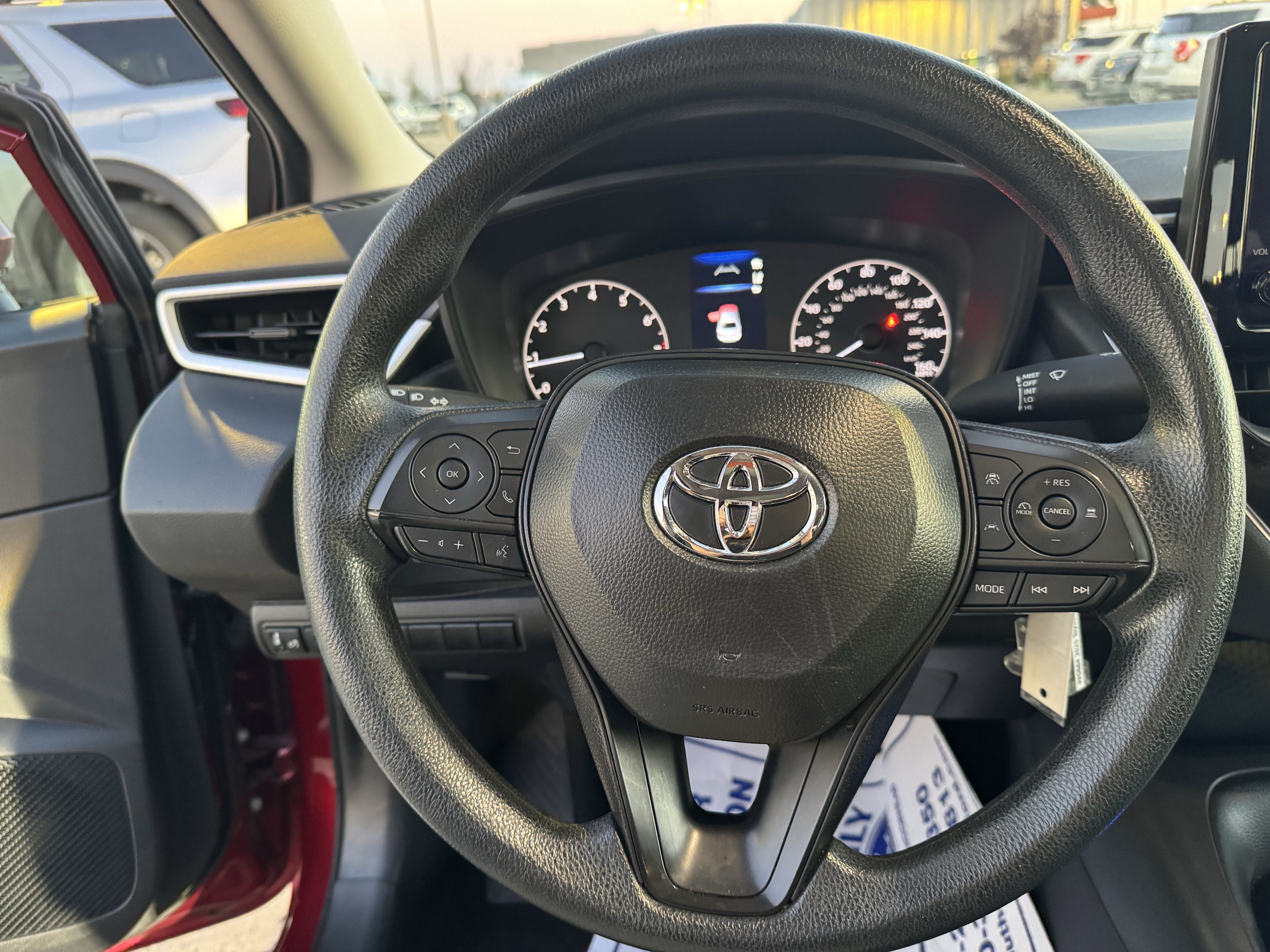 Used 2025 Toyota Corolla LE FWD image 13