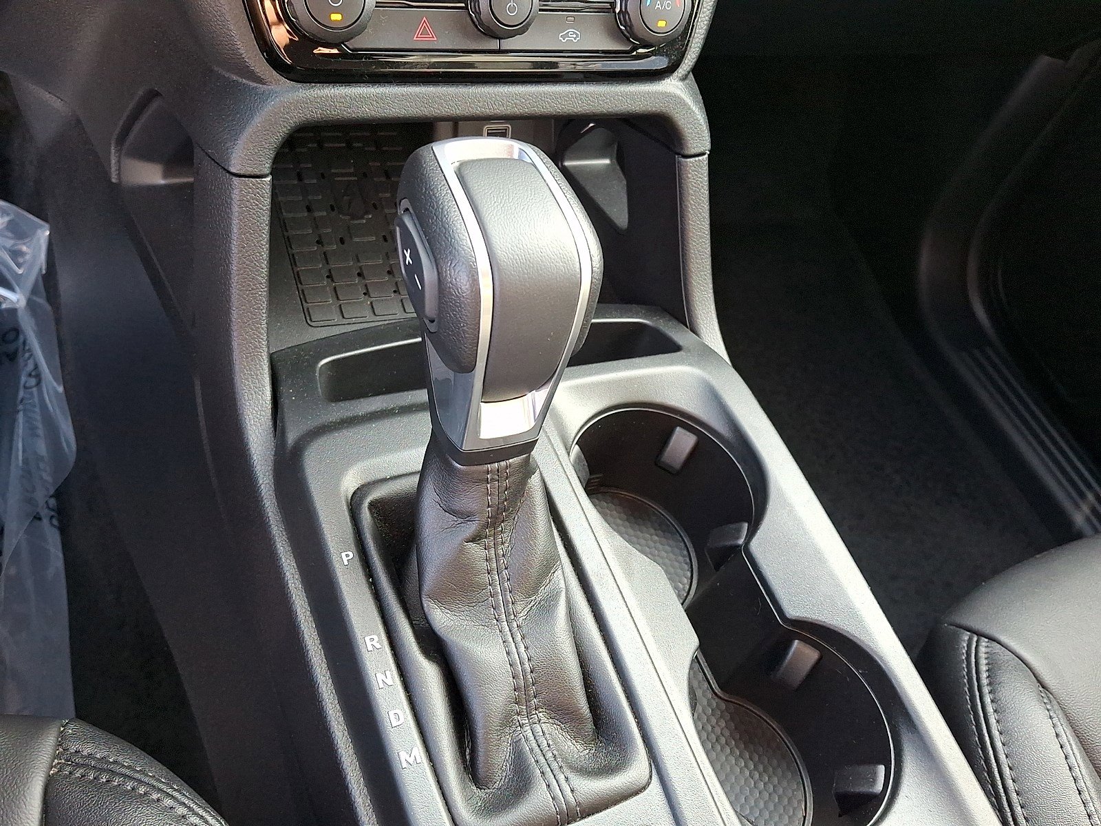 Certified 2025 Ford Ranger Lariat w/ FX4 Off-Road Package AWD/4WD image 13