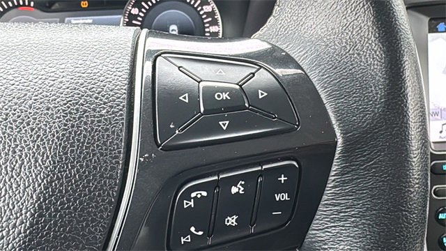 Certified 2017 Ford Explorer Platinum image 25