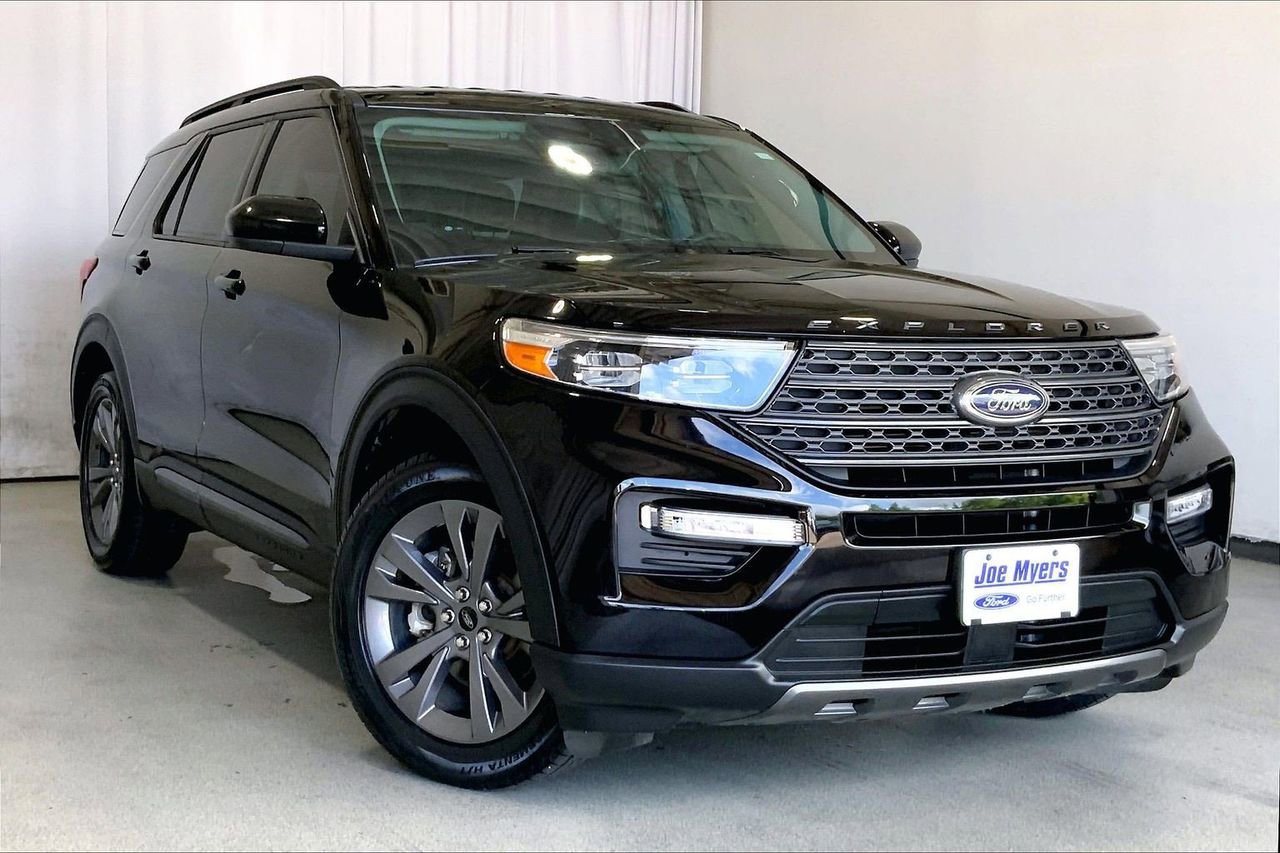 Certified 2023 Ford Explorer XLT w/ Equipment Group 202A