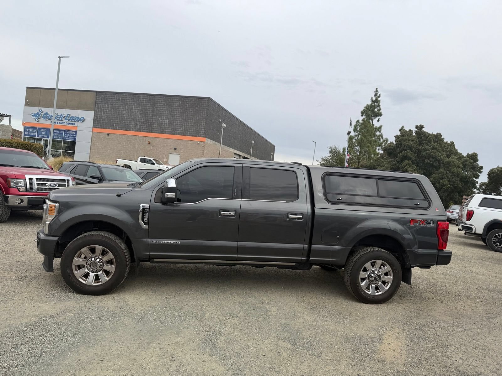 Certified 2020 Ford F250 Platinum w/ FX4 Off-Road Package AWD/4WD image 2
