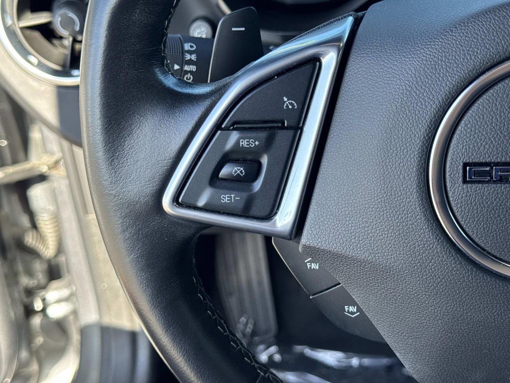 Used 2021 Chevrolet Camaro LT w/ RS Package image 10