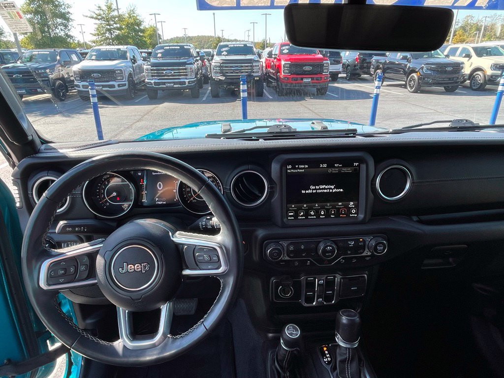 Used 2020 Jeep Wrangler Unlimited Sahara AWD/4WD image 14