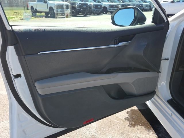 Used 2024 Toyota Camry LE image 21