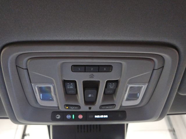 Used 2023 GMC Sierra 1500 Denali w/ Technology Package AWD/4WD image 39