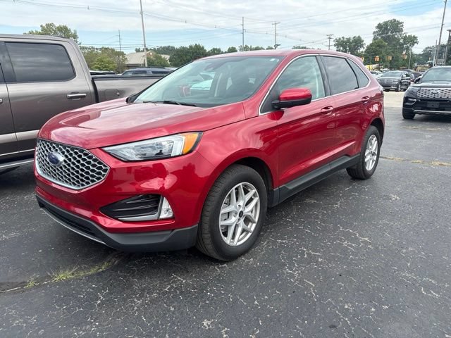 Certified 2024 Ford Edge SEL w/ Convenience Package AWD/4WD image 5