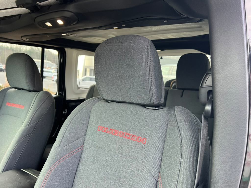 Used 2024 Jeep Wrangler Unlimited Rubicon w/ Technology Group image 19