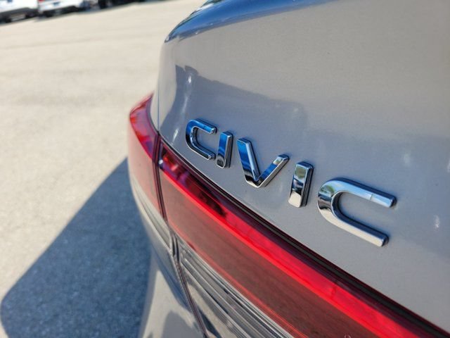 Used 2023 Honda Civic Sport image 9