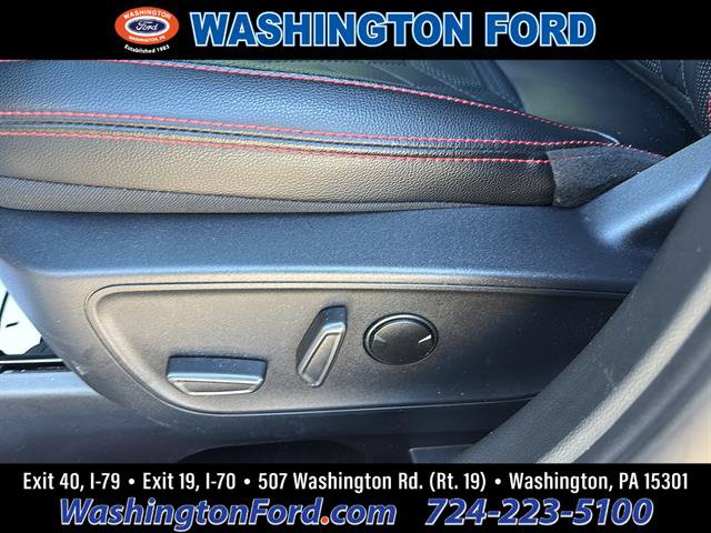 Certified 2024 Ford Escape ST-Line Elite w/ Premium Technology Package AWD/4WD image 12