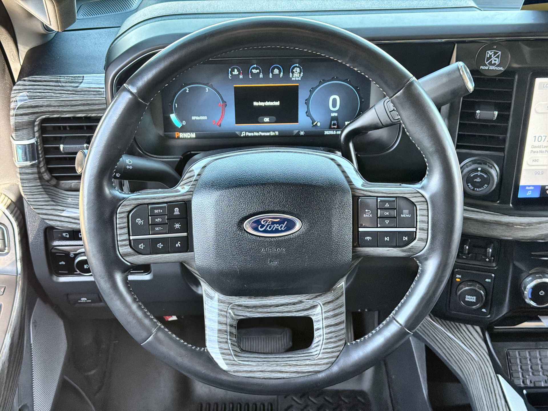 Certified 2023 Ford F450 Lariat w/ Lariat Ultimate Package AWD/4WD image 14