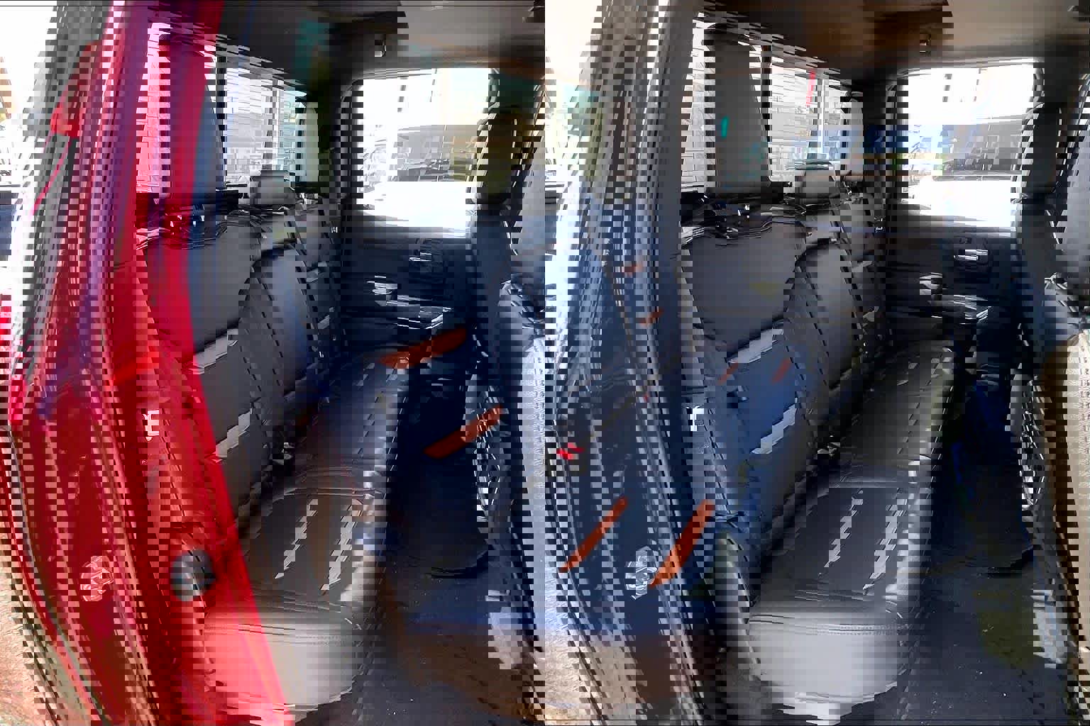 Used 2019 GMC Sierra 1500 AT4 w/ Off Road Performance Package image 19