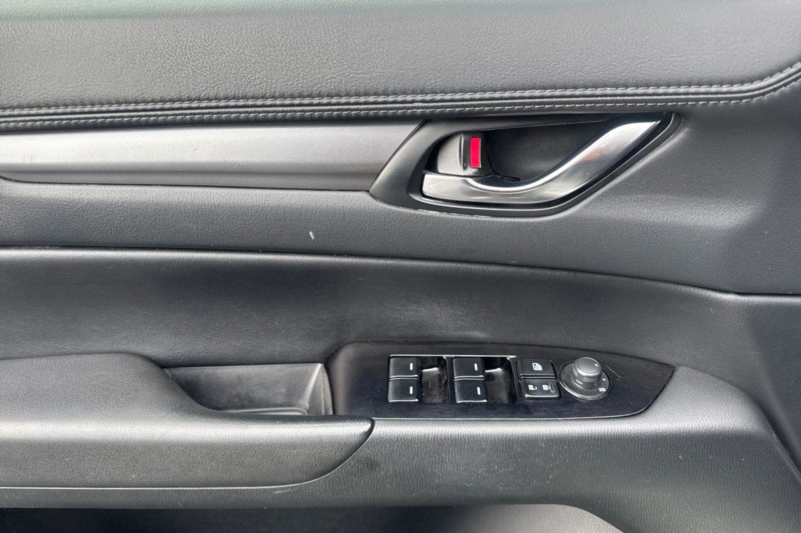 Used 2023 MAZDA CX-5 AWD 2.5 S w/ Select Package image 16