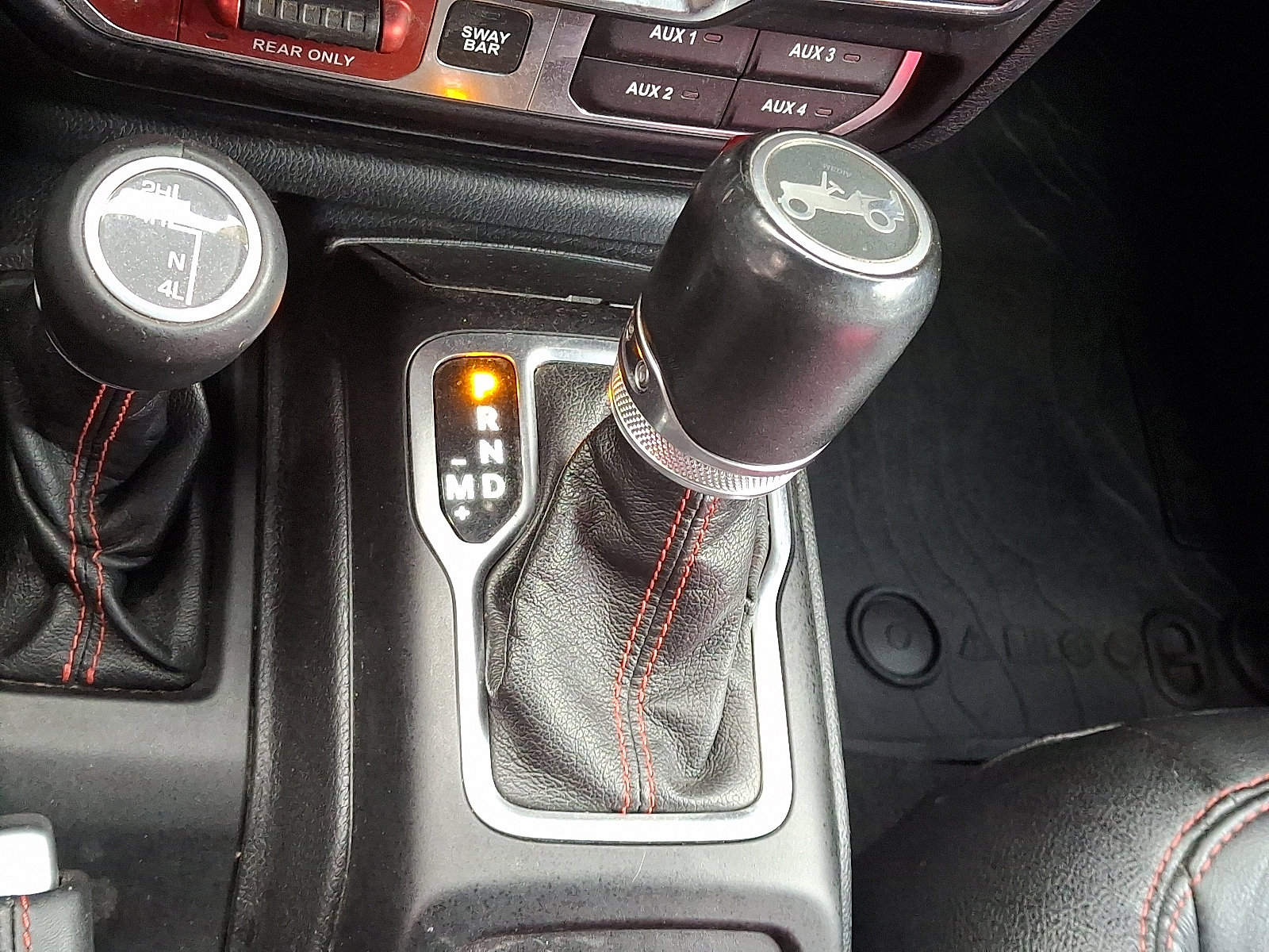 Used 2018 Jeep Wrangler Unlimited Rubicon w/ Dual Top Group image 18