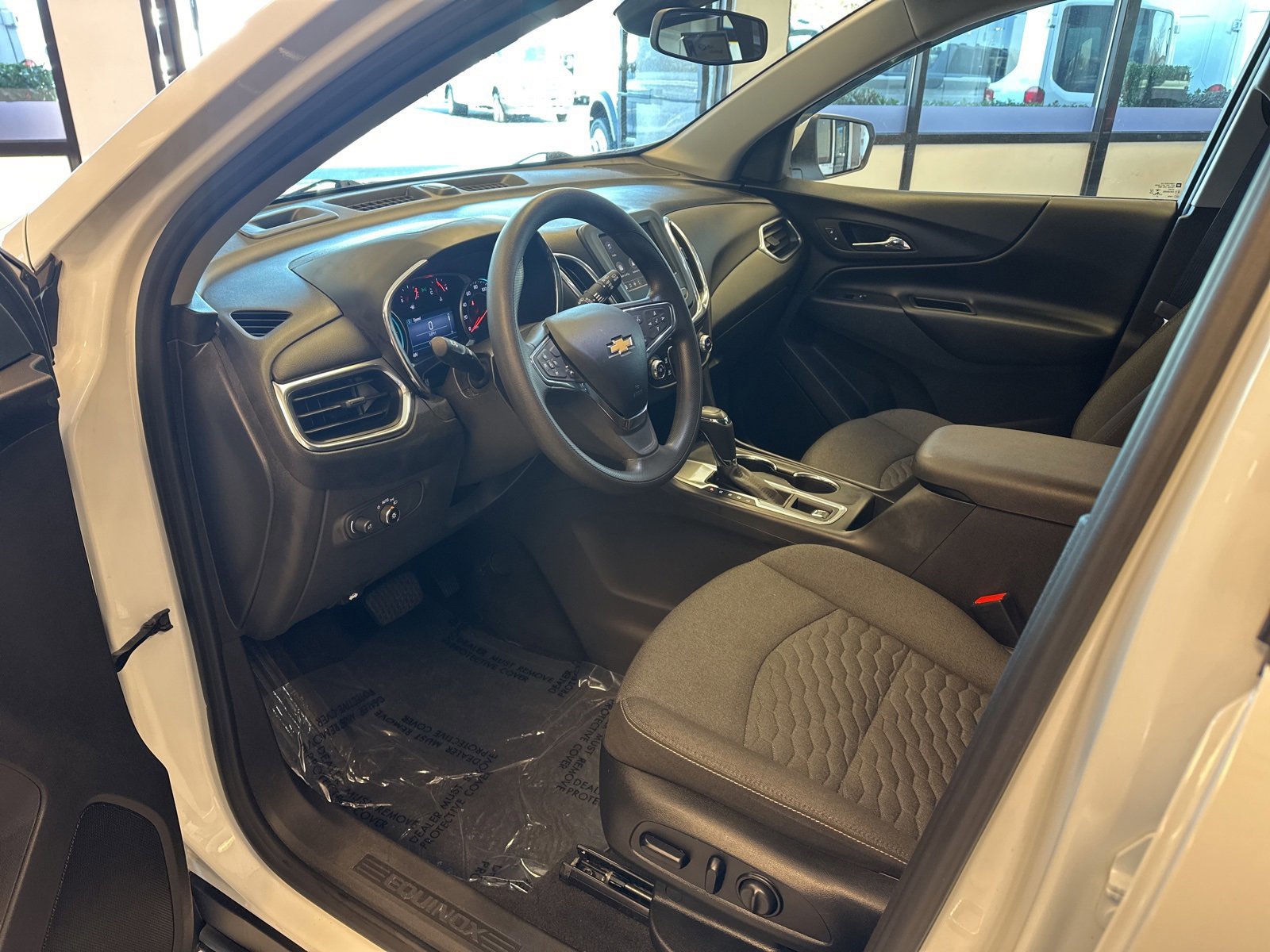 Used 2020 Chevrolet Equinox LT image 16