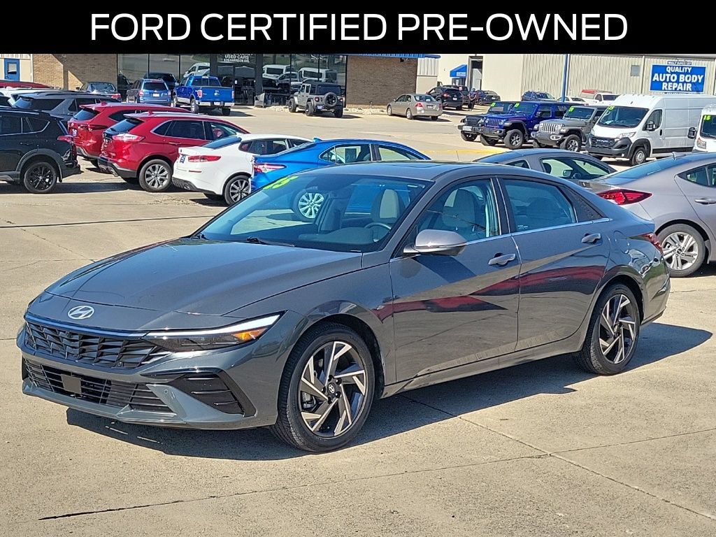 Used 2024 Hyundai Elantra Limited FWD image 2