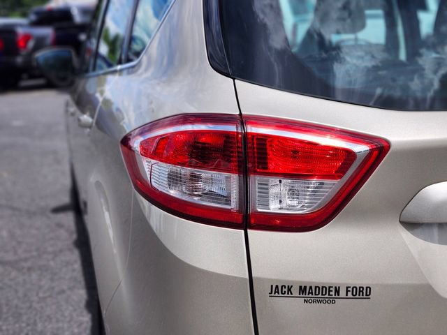 Certified 2017 Ford C-MAX Titanium w/ Equipment Group 301A FWD image 9