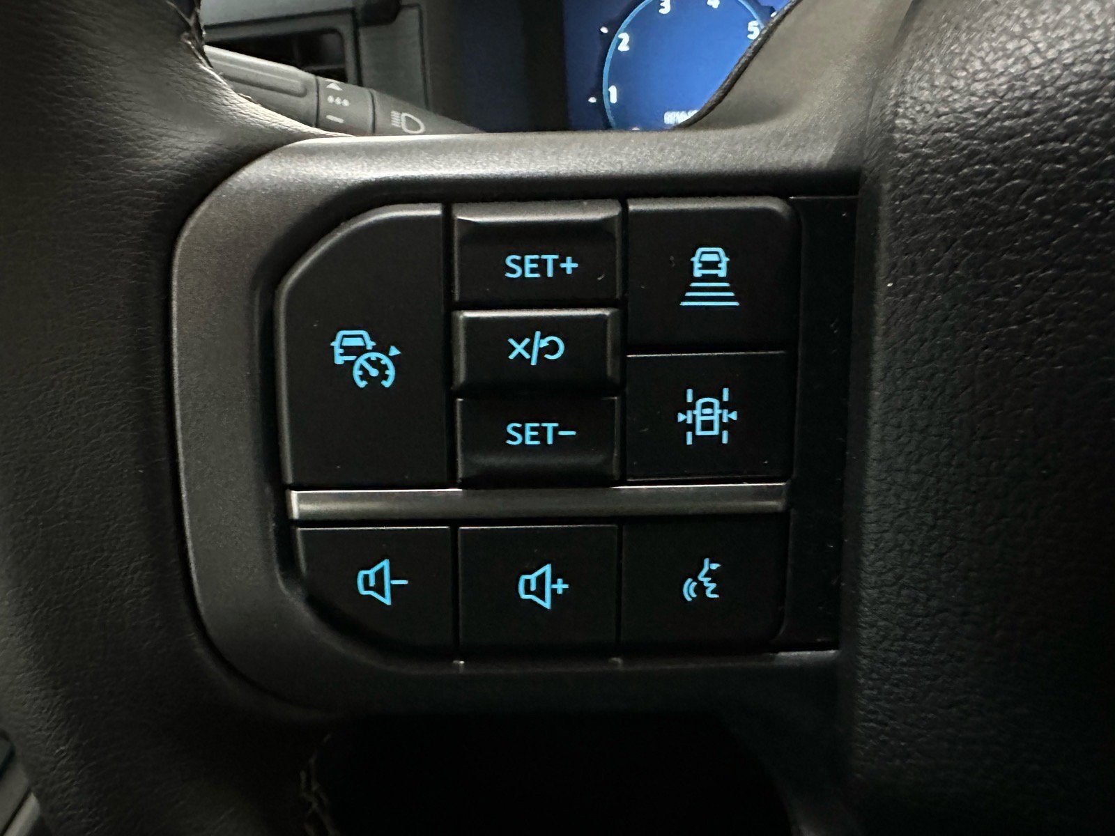 Certified 2025 Ford F150 XLT w/ Equipment Group 302A MID image 42