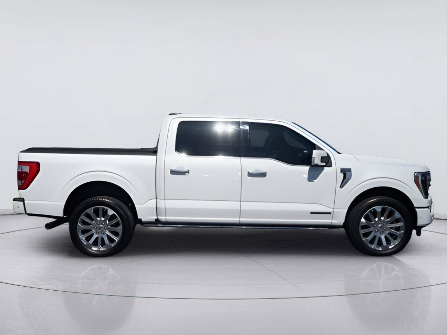 Certified 2021 Ford F150 Limited AWD/4WD image 5