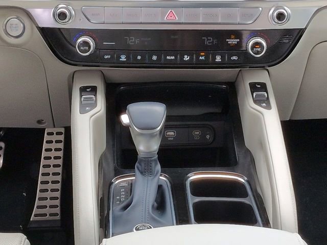 Used 2024 Kia Telluride SX w/ Towing Package FWD image 19