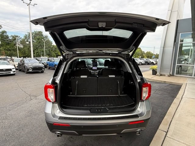 Certified 2021 Ford Explorer XLT w/ Equipment Group 202A AWD/4WD image 8