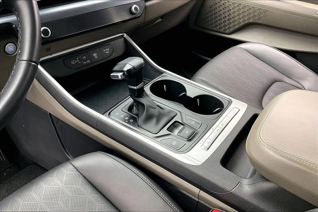 Used 2025 Kia Carnival LXS image 15