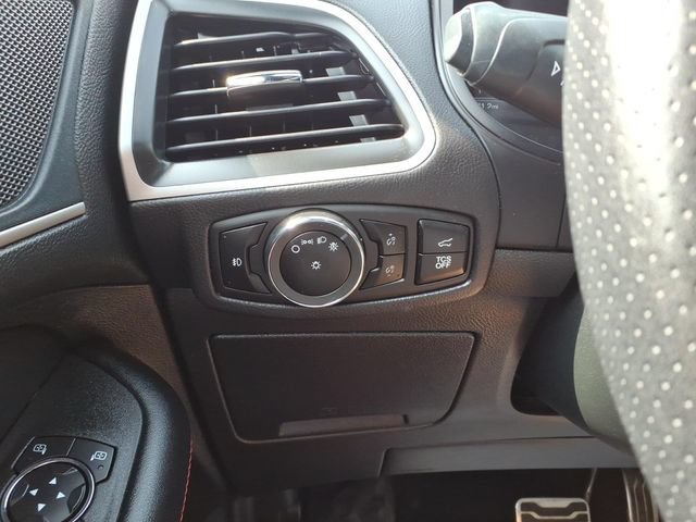 Certified 2024 Ford Edge ST-Line AWD/4WD image 13