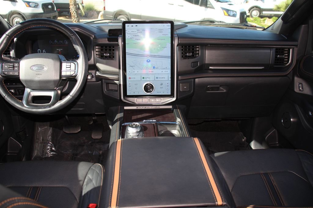 Certified 2022 Ford Expedition Max Platinum image 19