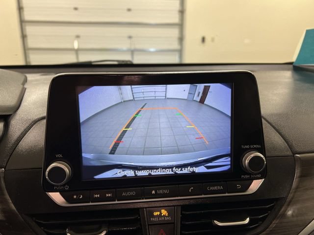 Used 2024 Nissan Altima 2.5 SV FWD image 15