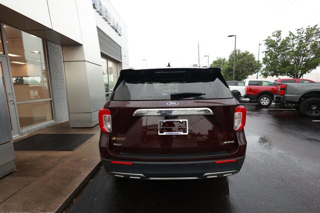Certified 2023 Ford Explorer XLT w/ Equipment Group 202A AWD/4WD image 4