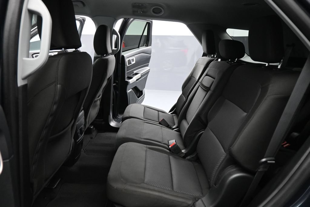 Certified 2023 Ford Explorer XLT RWD image 18