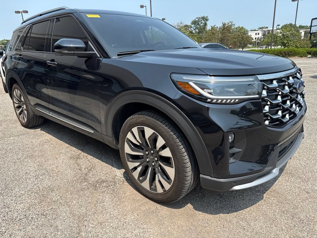 Certified 2025 Ford Explorer Platinum w/ LUX Leather Package AWD/4WD image 14