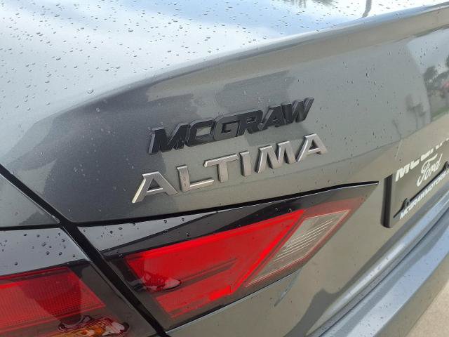 Used 2023 Nissan Altima 2.5 SV FWD image 12