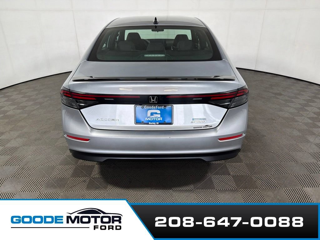 Used 2024 Honda Accord Sport image 6