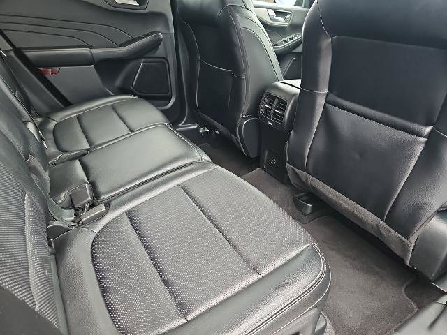 Certified 2022 Ford Escape SEL AWD/4WD image 11
