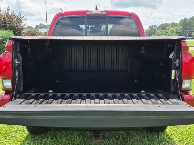 Used 2023 Toyota Tacoma SR AWD/4WD image 19