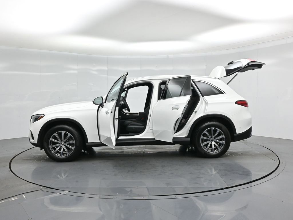 Used 2024 Mercedes-Benz GLC 300 image 57