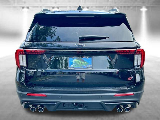 Certified 2025 Ford Explorer ST RWD image 6