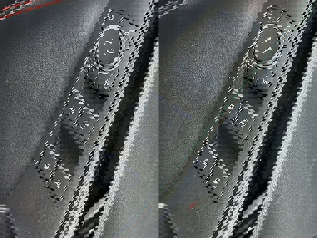 Certified 2022 Ford Explorer ST-Line w/ Class IV Trailer Tow Package image 31