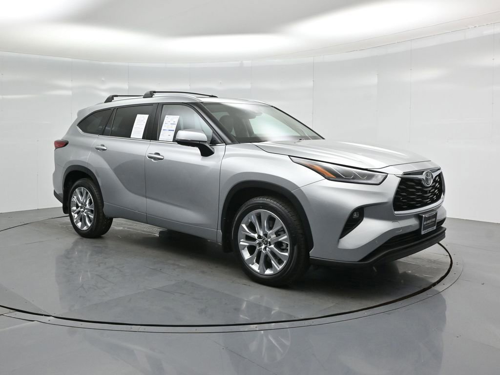 Used 2022 Toyota Highlander Limited AWD/4WD video 3